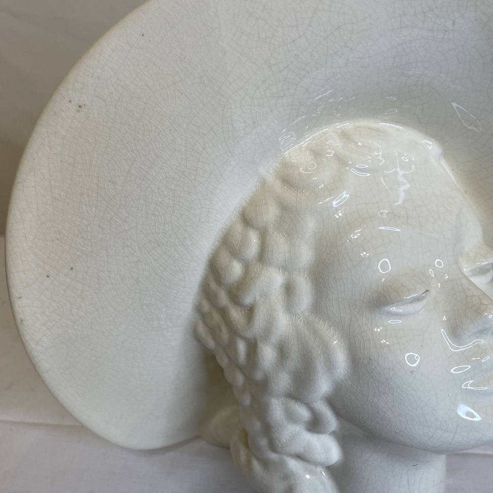 VINTAGE ROYAL HARGER Art Deco Woman with Broad Brimmed Hat Vase - Picture 8 of 12